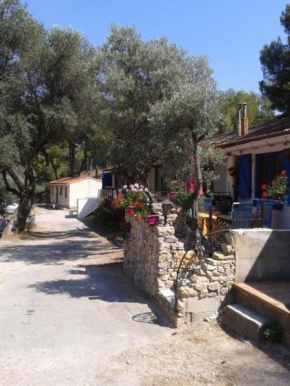  Cabanon Calanque Marseille  Ле Ров